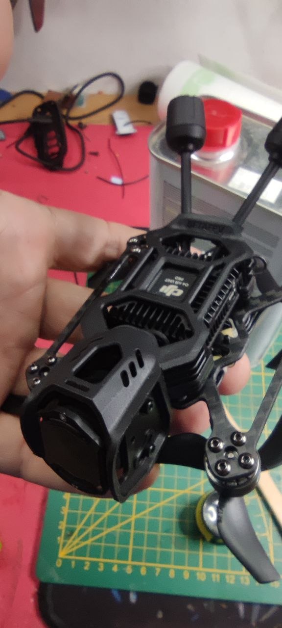 Betafpv Pavo20 Pro z osłoną (canopy) dla DJI O4 Air Unit